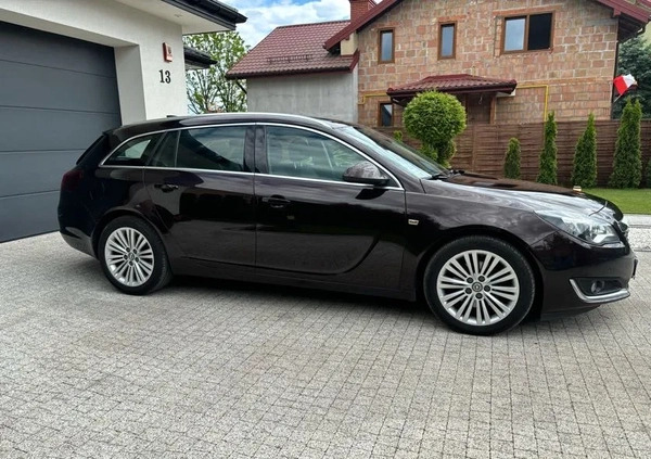 Opel Insignia cena 39900 przebieg: 176000, rok produkcji 2015 z Biskupiec małe 781